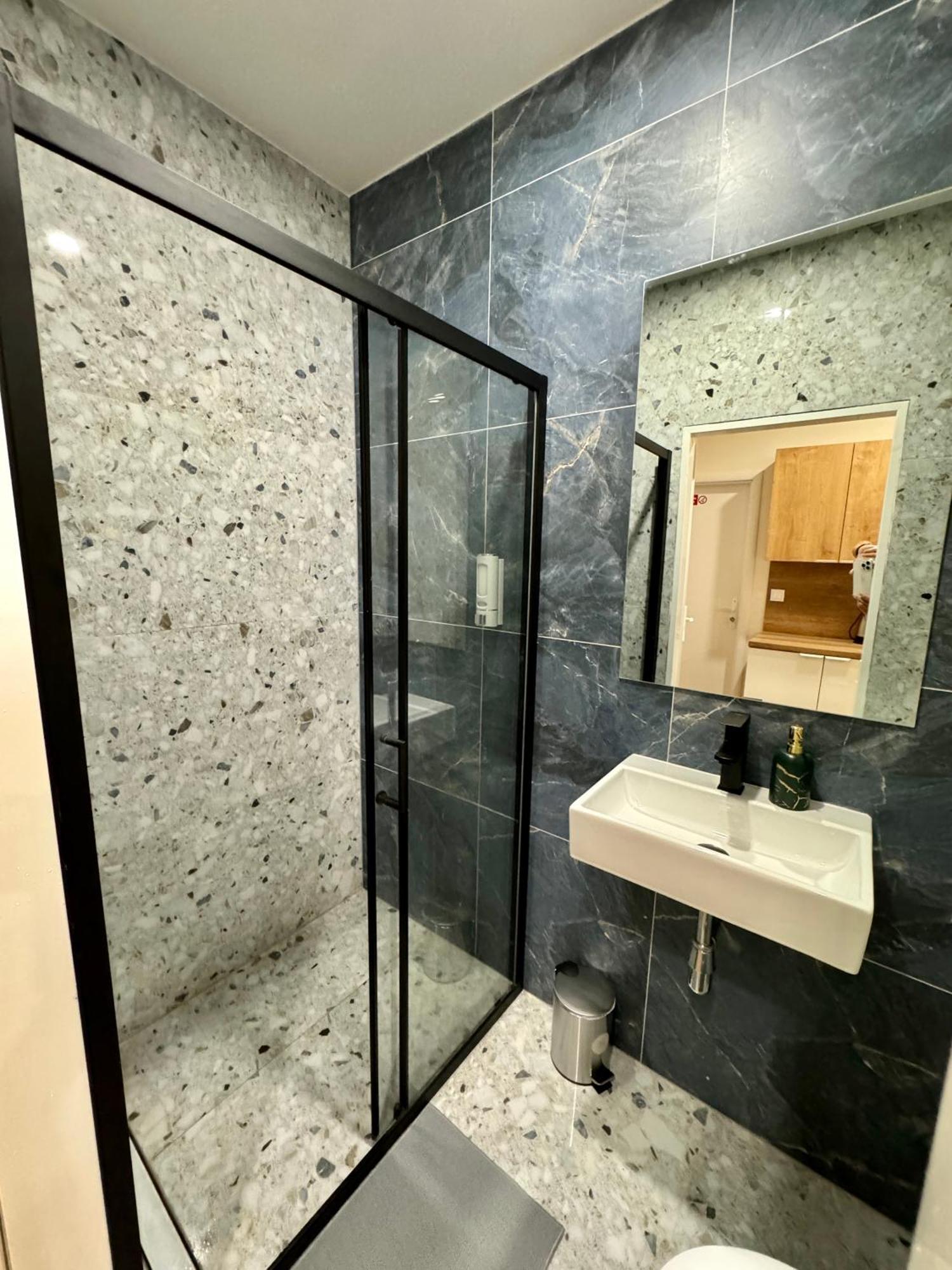 Zitna Downtown Apartments براغ المظهر الخارجي الصورة