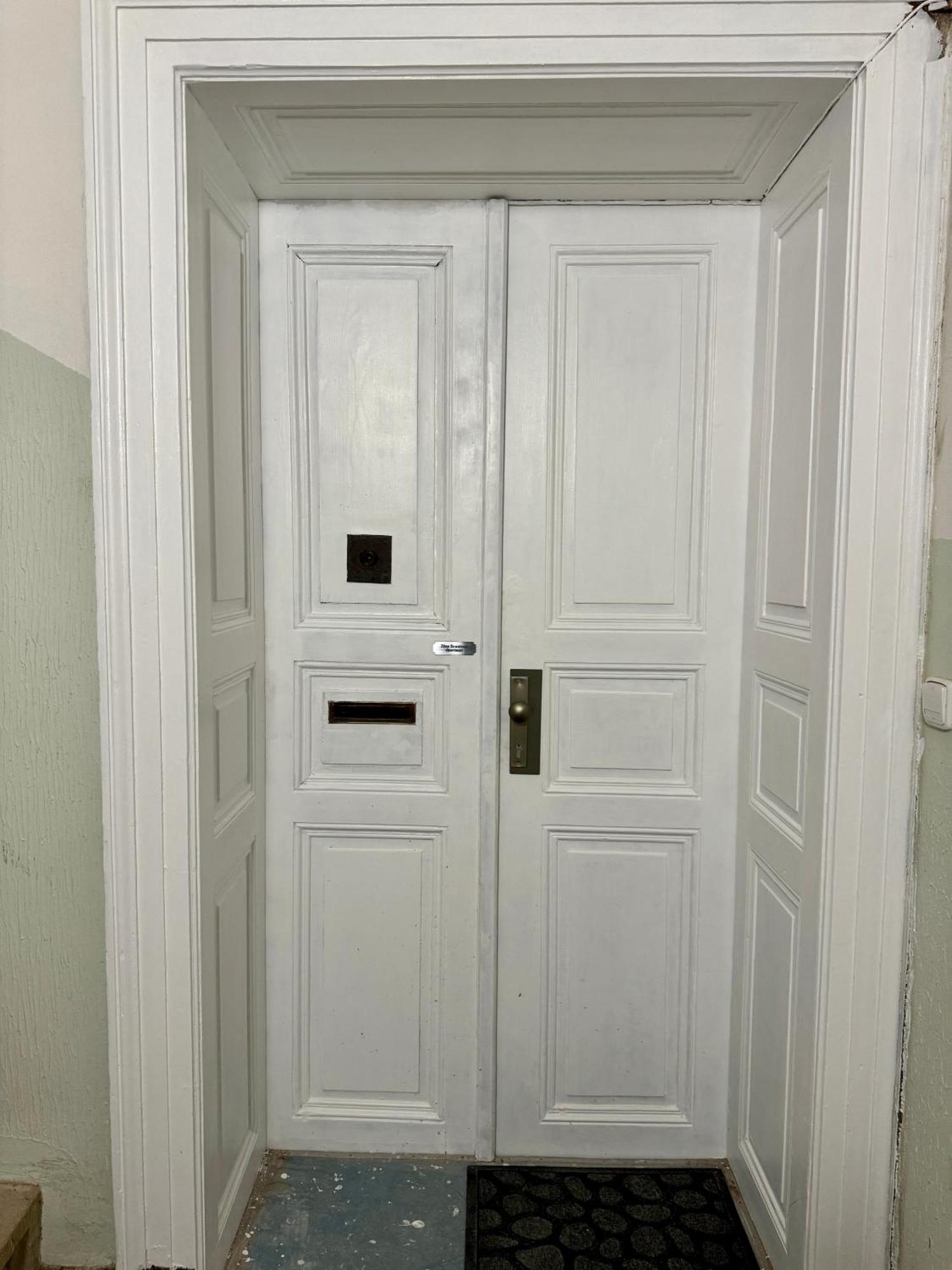 Zitna Downtown Apartments براغ المظهر الخارجي الصورة